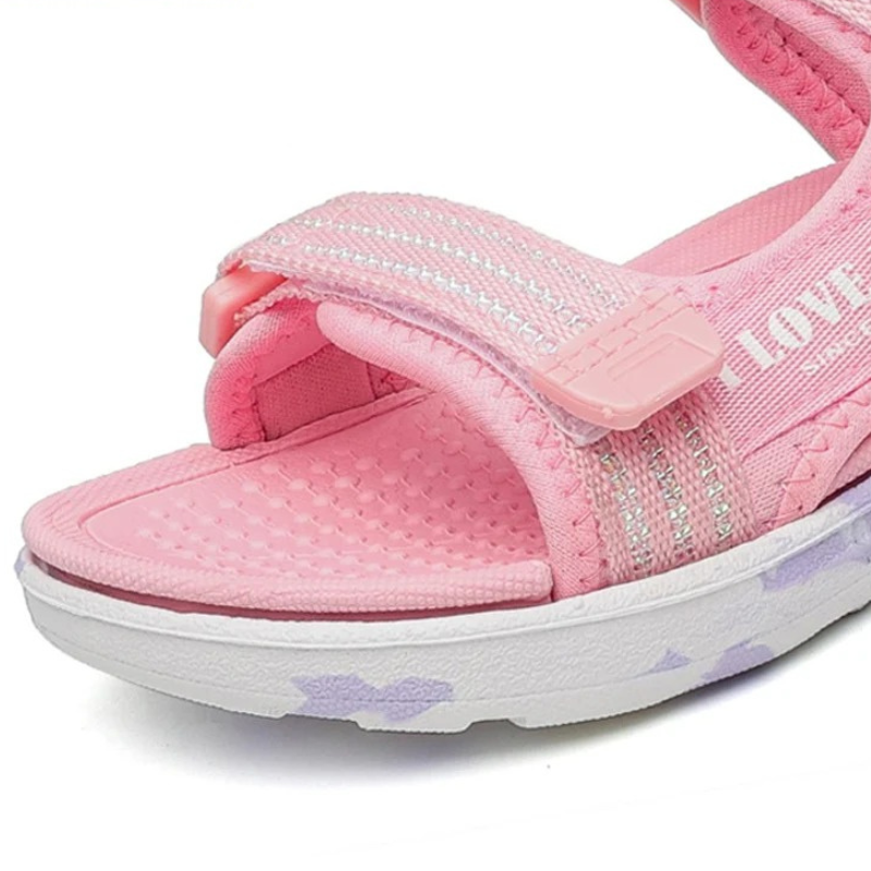 Girls’ Beach Sandals – Lightweight Non-Slip Soft-Sole Water Shoes